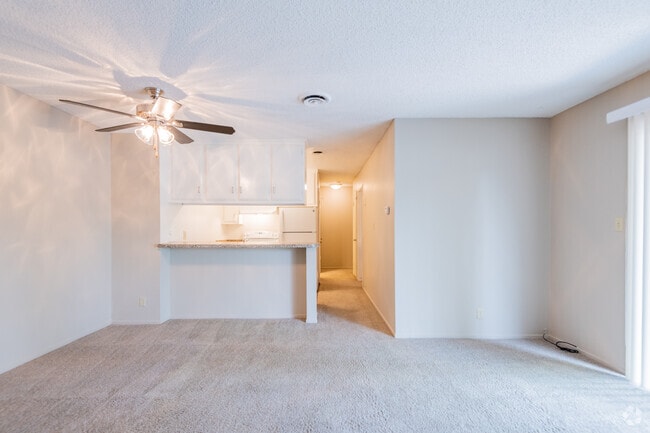 2 BR, 1 BA