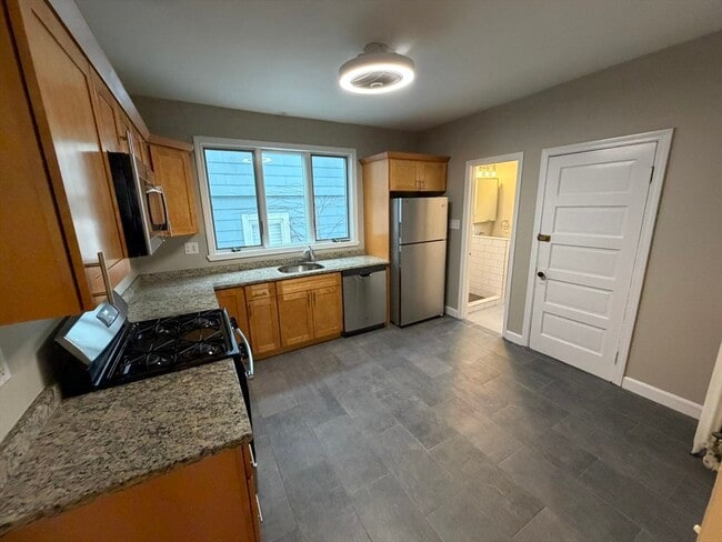 Photo - 37-39 Belknap St Unit B