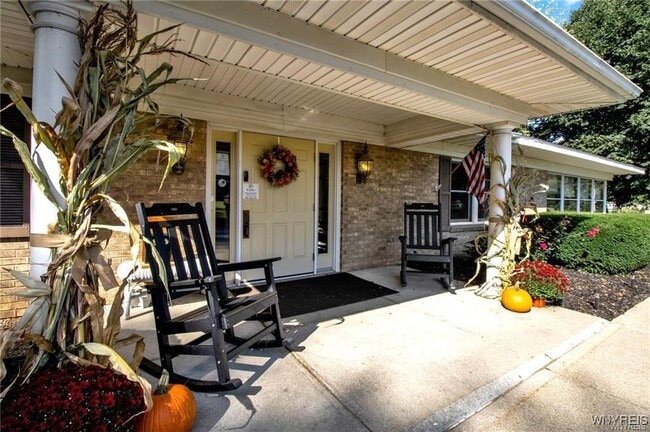 Photo - 459 E Oak Orchard St