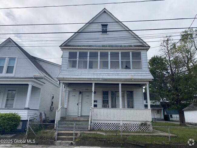 Building Photo - 1320 8th Ave Rental