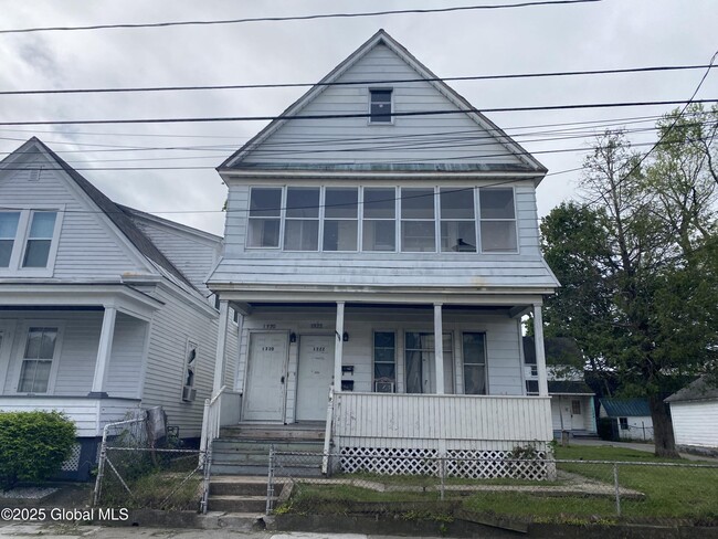 Building Photo - 1320 8th Ave Rental