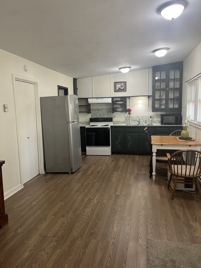 Photo - 14 Bowman St