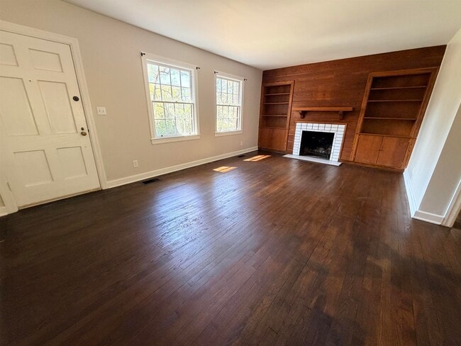 Photo - 1024 Cherokee Dr