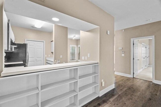 Photo - 6121 Sunpointe Dr Unit 6121 Sunpointe Dr. #103