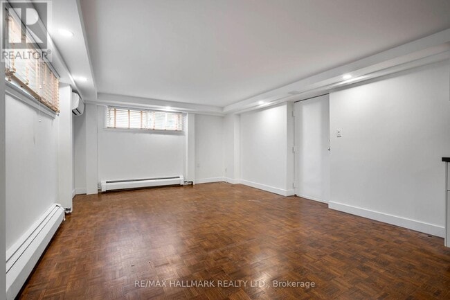 Photo - 173 Quebec Ave