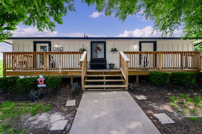 Photo - Riverside Heights Apartamentos