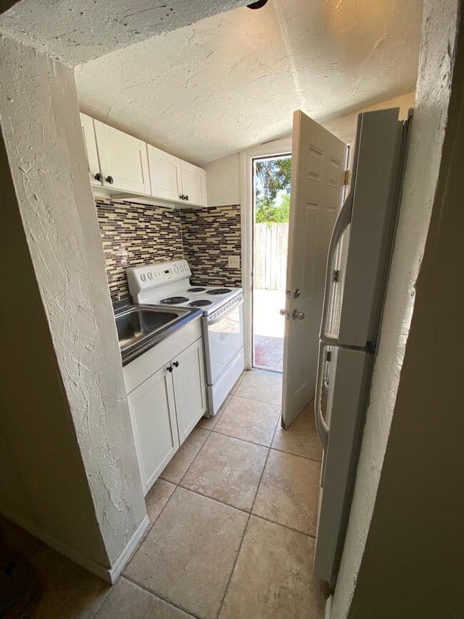 Photo - 2715 Ingot Pl