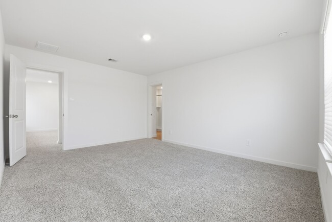 Building Photo - 3534 Blue Mockingbird St