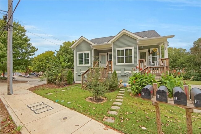 Photo - 2050 Bolton Rd NW