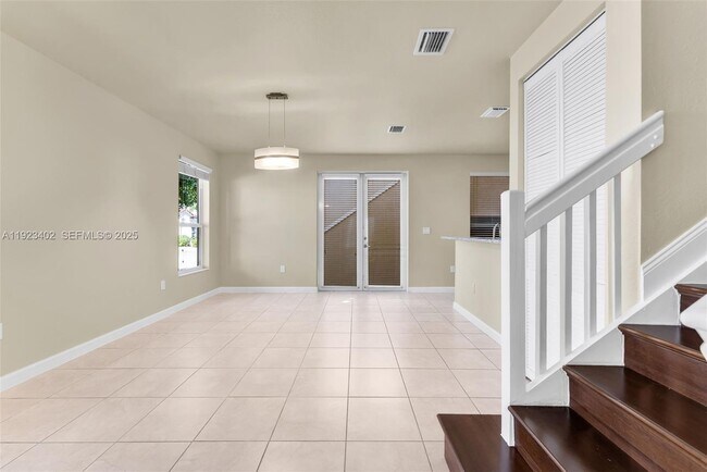 Photo - 9205 SW 170th Pl