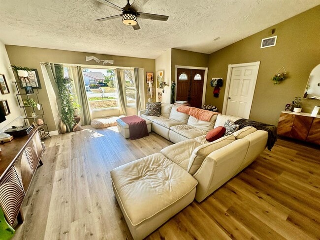 Photo - 4492 Brook Dr