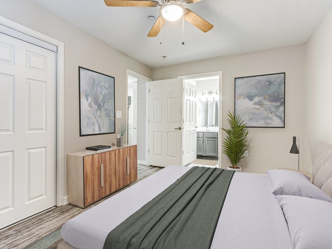 Photo - Oak Place Apartments