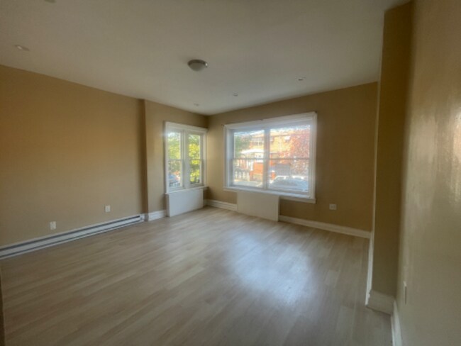 Photo - 218 Berriman St