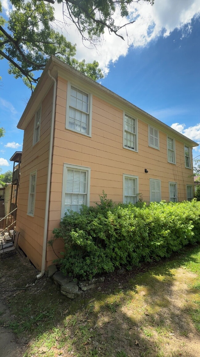 Photo - 2/1 apartment in Belhaven. Sleek gray walls with beautiful hardwoods, tile kitchen floors, W/D an... Unit 2