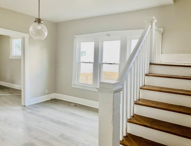 Photo - 918 Carpenter St