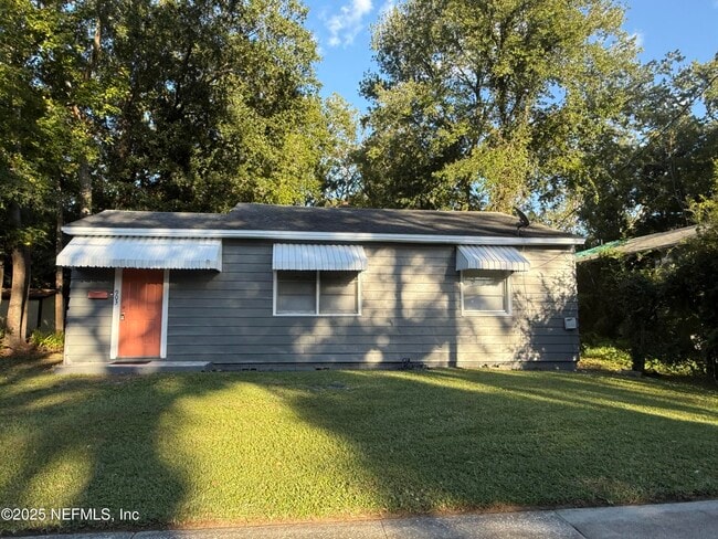 Photo - 903 Melson Ave