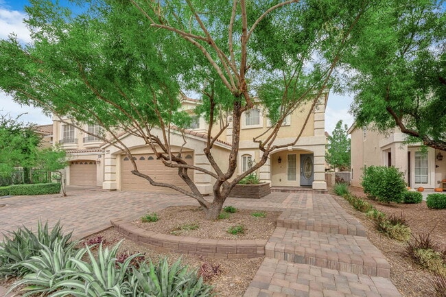 Photo - Beautiful 3 Bedroom Home!