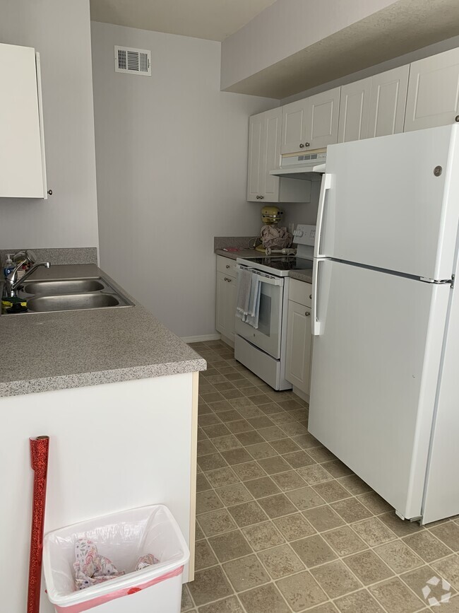 Building Photo - 5692 Star Rush Dr Unit 202 Rental