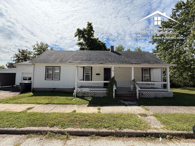 Building Photo - 110 W 3rd St Rental