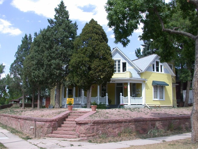 Photo - 804 E Kiowa St