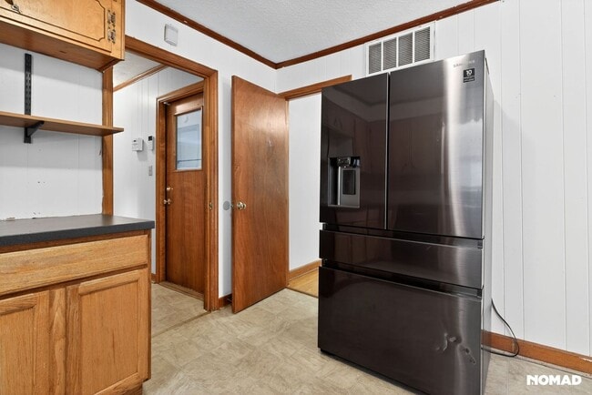 Photo - 203 Birch St