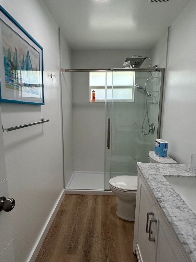 Photo - 1040 Andrews Rd