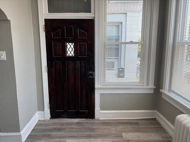Photo - 302 E Albanus St
