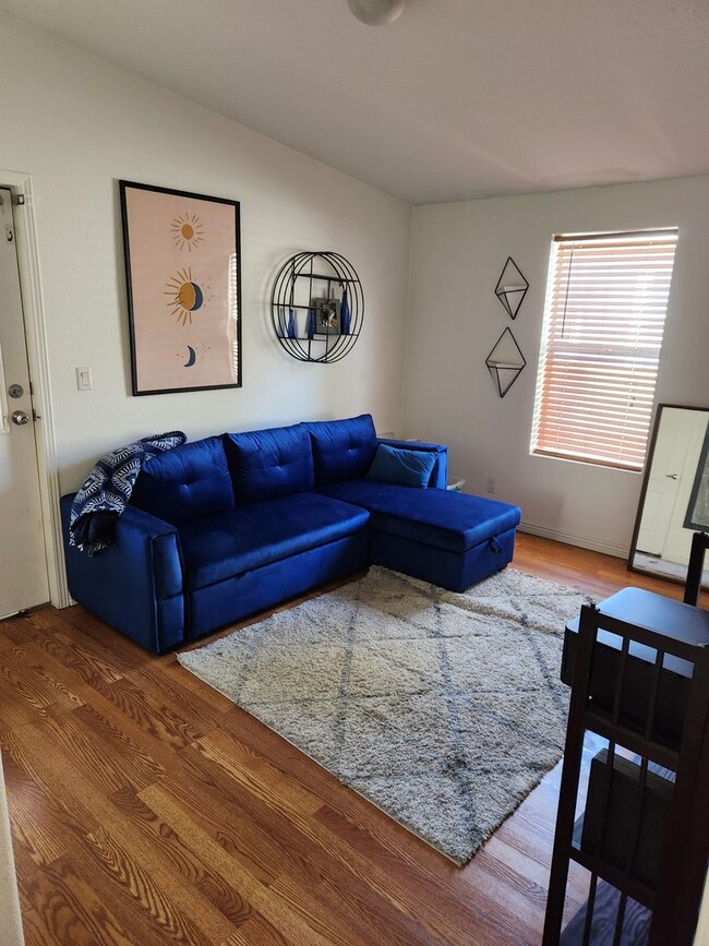 Photo - LEASE TAKEOVER_Move-in ready Home in Railroad Springs