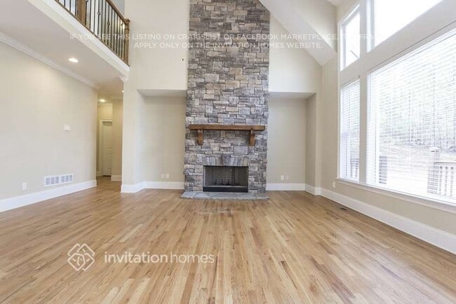 Photo - 215 Montana Way