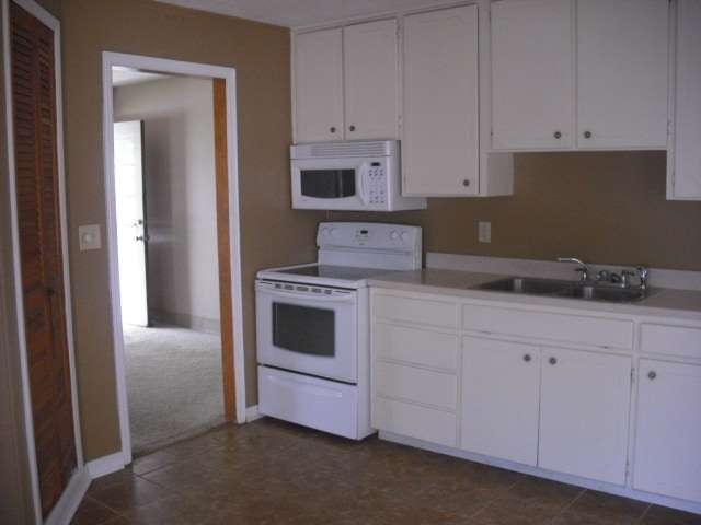 Photo - Single Family Home, Large Yard & Perfect Location