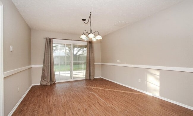 Photo - 5331 Windsong Trail