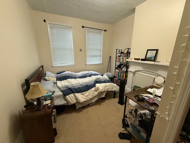 Photo - 1911 Jane St Unit 2