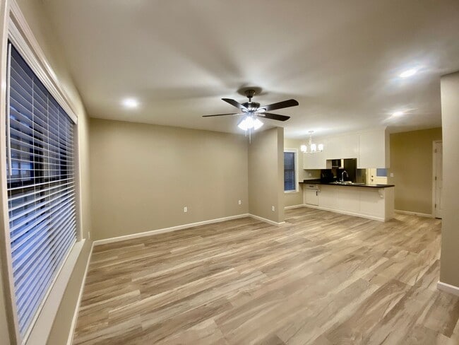 Photo - 701-703 Tracewood Unidad 701