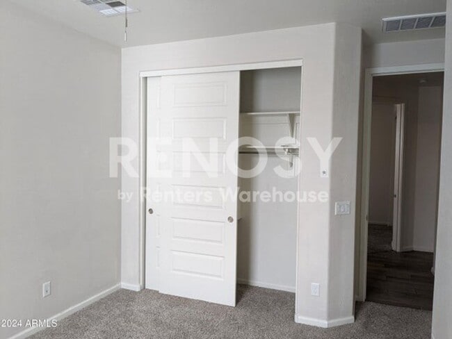 Photo - 820 W Nova Pl