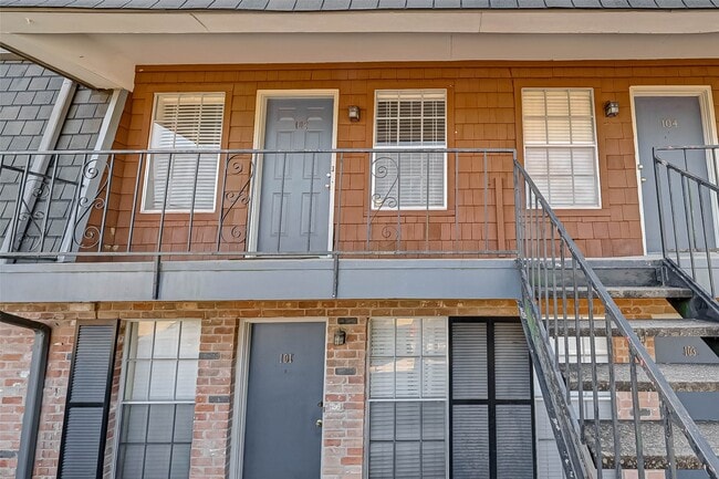 Building Photo - 9023 Gaylord Dr Unit 102 Rental