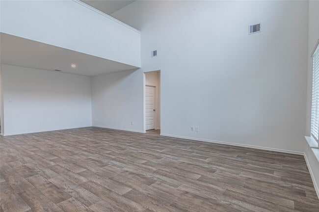 Photo - 4014 Windstone Gln Wy