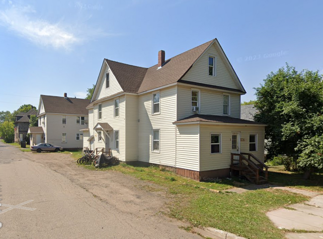 Photo - 104 5th St S Unit Apt #1