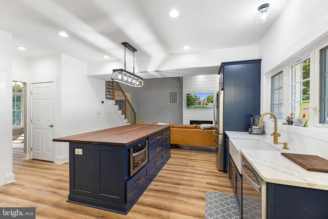 Photo - 17 Old Banks Dr