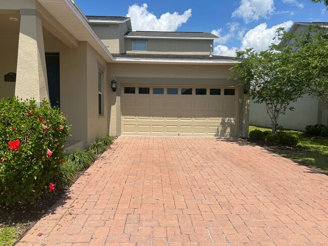 Photo - Beautiful 4/3.5 home located in Independence Signature Lakes Community of Winter Garden!