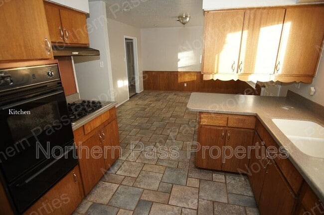 Photo - 5524 Yarmouth Ln