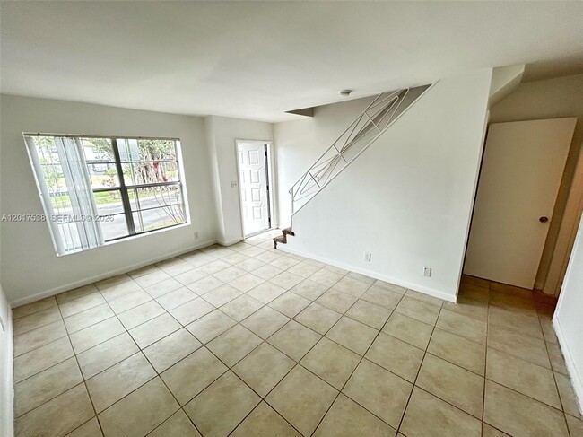 Photo - 4817 NW 9th Dr
