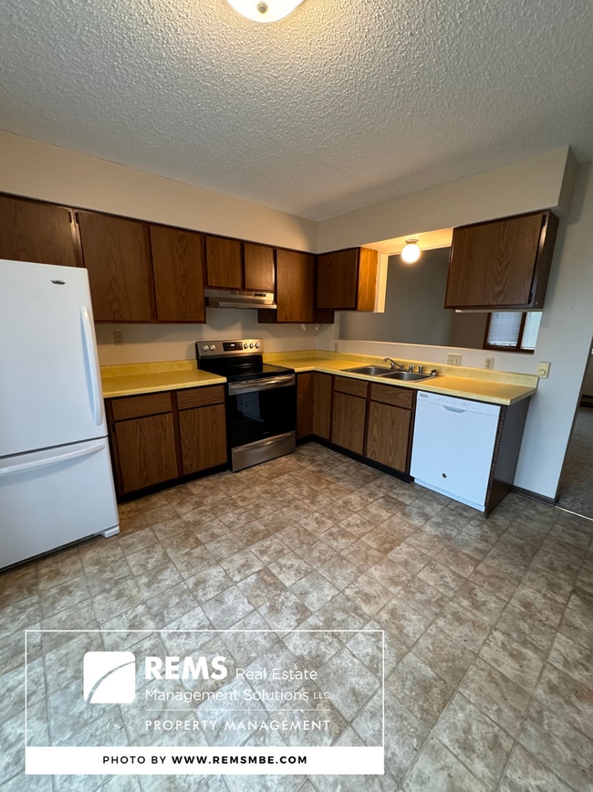 Photo - 701-709 12th Street / 1400-1406 Tuttle St Unidad 709