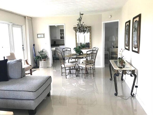 Photo - 3201 SE 12th St Unit B4