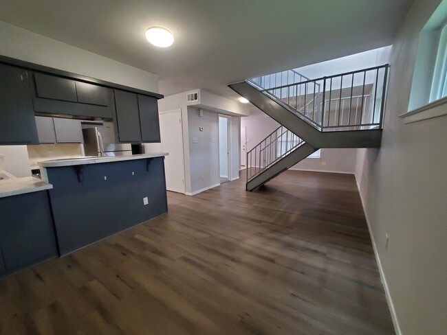 Photo - 6333 -6339 Granbury Rd,