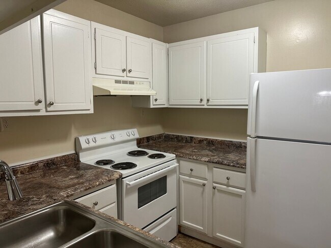 Photo - 3 Bedroom Condo in Chapel Hill