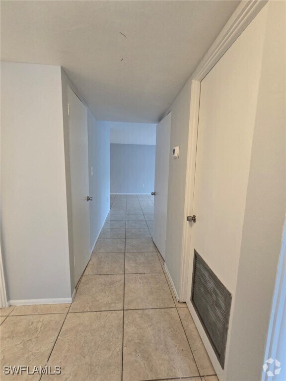 Building Photo - 1830 Maravilla Ave Unit 804 Rental