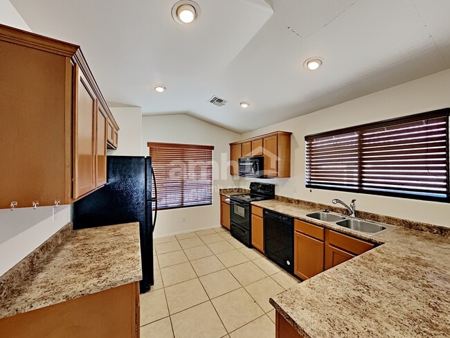 Photo - 3207 S 94th Ave