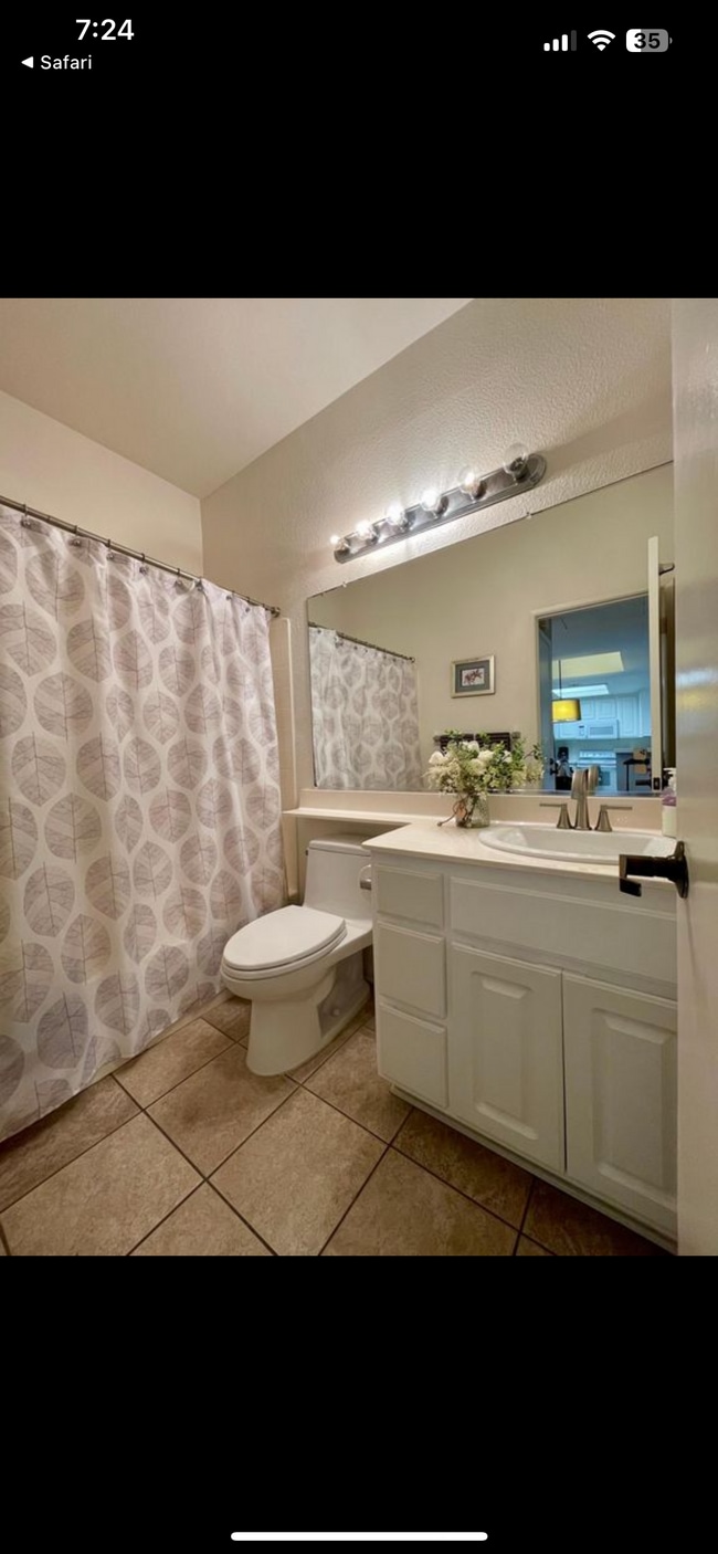 Photo - 2220 Camino de la Reina Unit 303