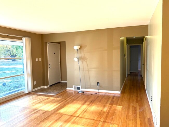 Photo - 27160 Spring Arbor Dr