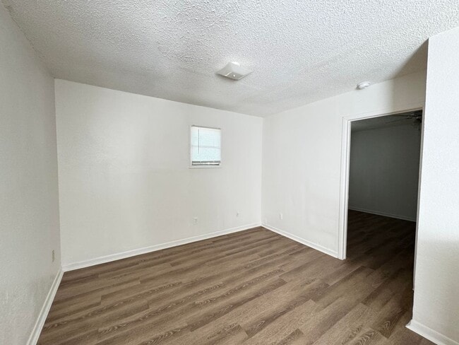 Photo - 306 W Valley Rd Unit B